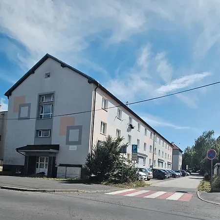 Center With Mountain View - Free Parking *