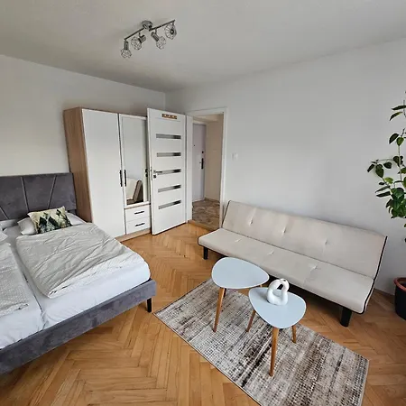 Center With Mountain View - Free Parking شقة