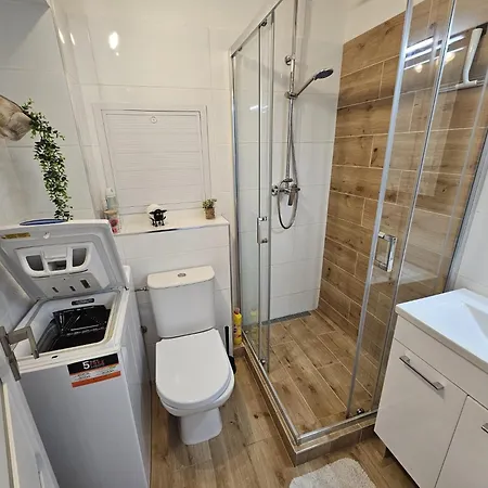 Apartment Center With Mountain View - Free Parking Poprad