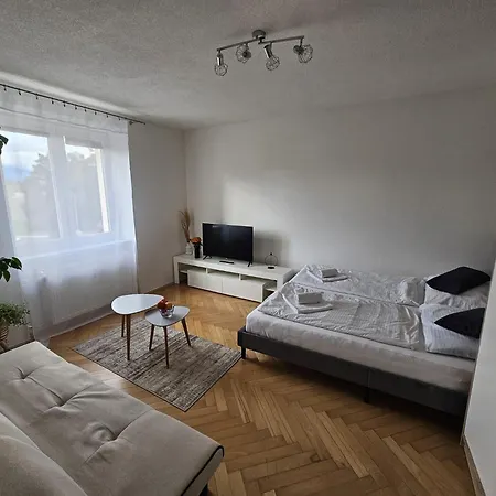 Center With Mountain View - Free Parking